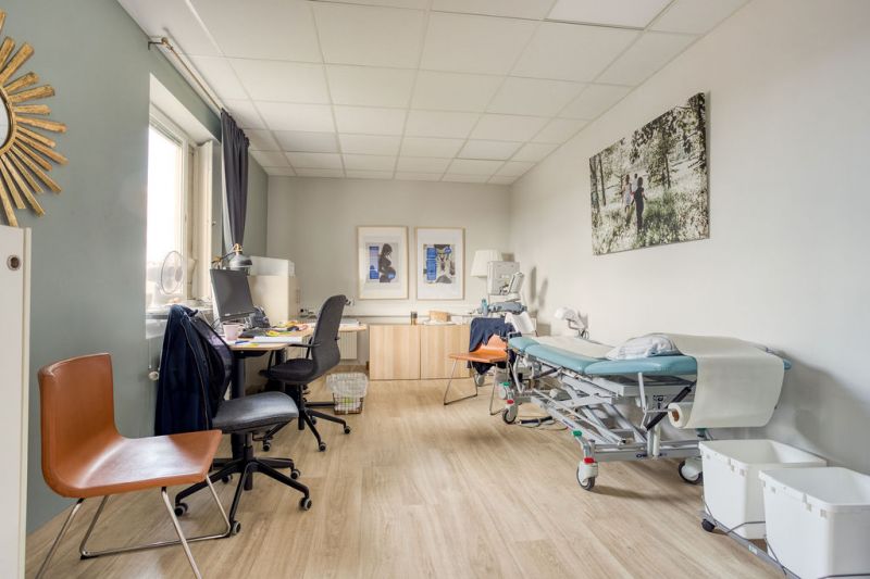 Chans att hyra en mottagningslokal i Stockholms bästa läkarhus – Wonna Tower! Lokalen är tillgänglighetsanpassad och läm...
